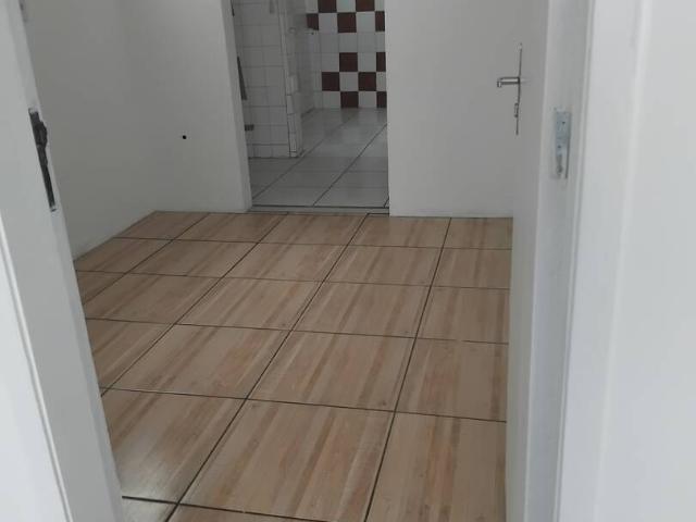 Apartamento para Aluguel com 3 quartos, 152 m² por R$ 1.800