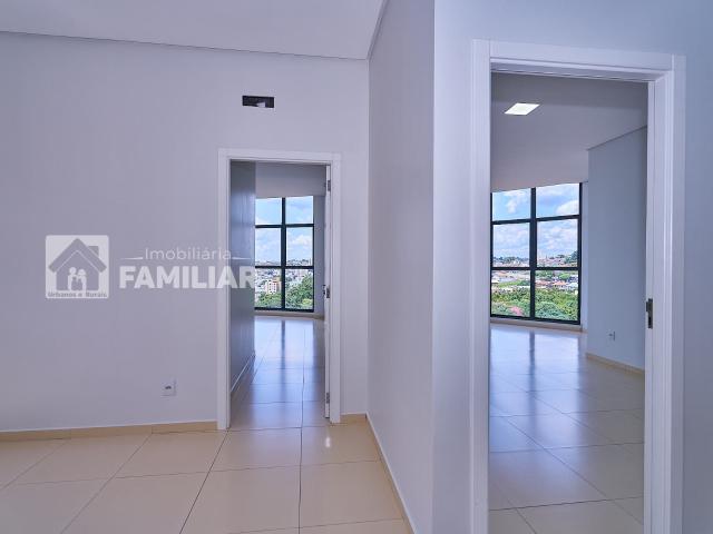 Apartamento para Aluguel com 3 quartos, 155 m² por R$ 2.972