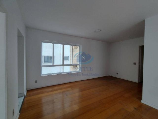 Apartamento para Aluguel com 3 quartos, 157 m² por R$ 5.500