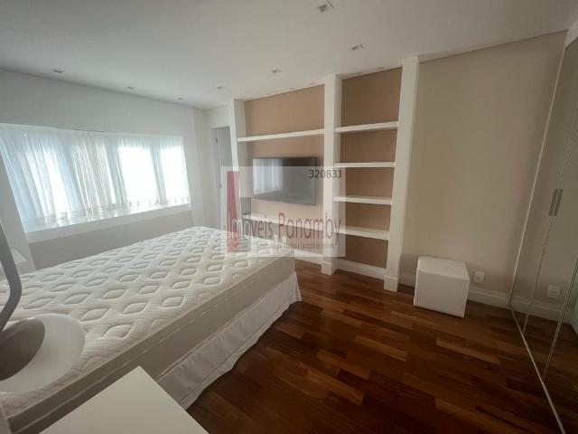 Apartamento para Aluguel com 3 quartos, 160 m² por R$ 20.000