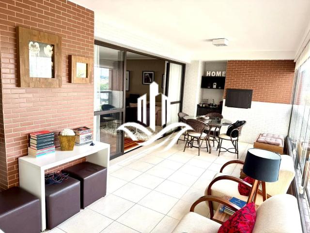 Apartamento para Aluguel com 3 quartos, 167 m² por R$ 13.800