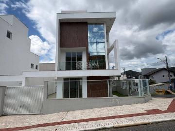 Apartamento para Aluguel com 3 quartos, 200 m² por R$ 11.000