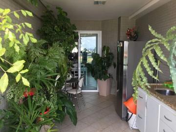Apartamento para Aluguel com 3 quartos, 208 m² por R$ 7.500
