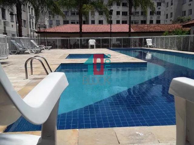 Apartamento para aluguel com 3 quartos em Vargem Pequena com 53m²