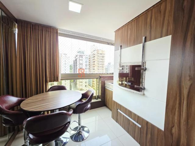 Apartamento para aluguel com 3 quartos, em Centro com 93 m²