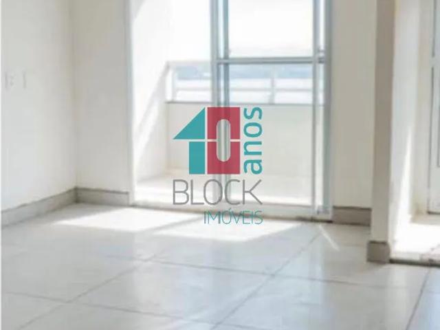 Apartamento para aluguel com 3 quartos em Santo Cristo com 66m²