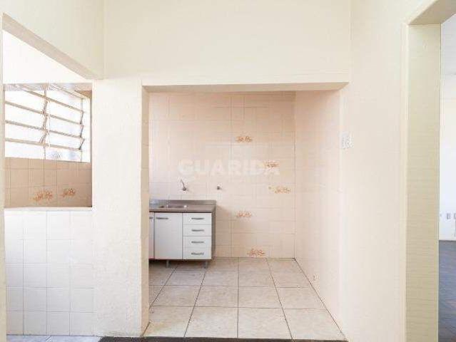 Apartamento para aluguel com 3 quartos no bairro Azenha Porto Alegre/RS COD: 23071