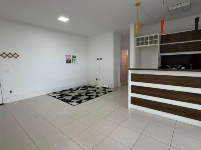 Apartamento para Aluguel com 3 quartos por R$ 3.350