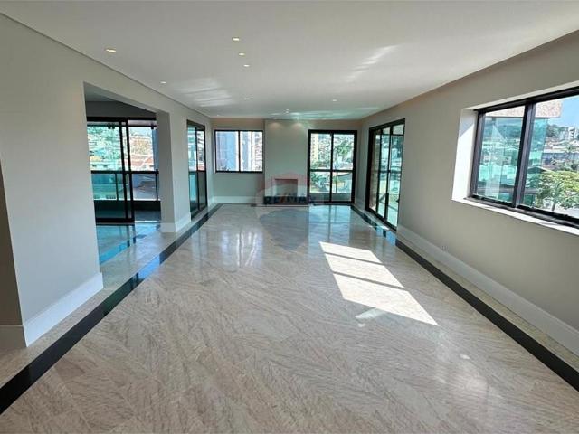 Apartamento para Aluguel com 4 quartos, 530 m² por R$ 25.000
