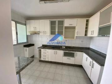 Apartamento para Aluguel com 4 quartos, 109 m² por R$ 3.900