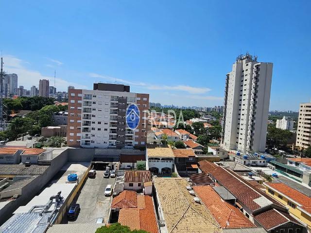 Apartamento para Aluguel com 4 quartos, 165 m² por R$ 7.500