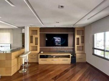 Apartamento para Aluguel com 4 quartos, 214 m² por R$ 6.400