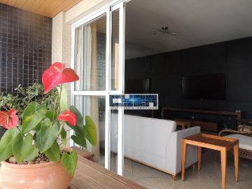 Apartamento para Aluguel com 4 quartos, 217 m² por R$ 16.000