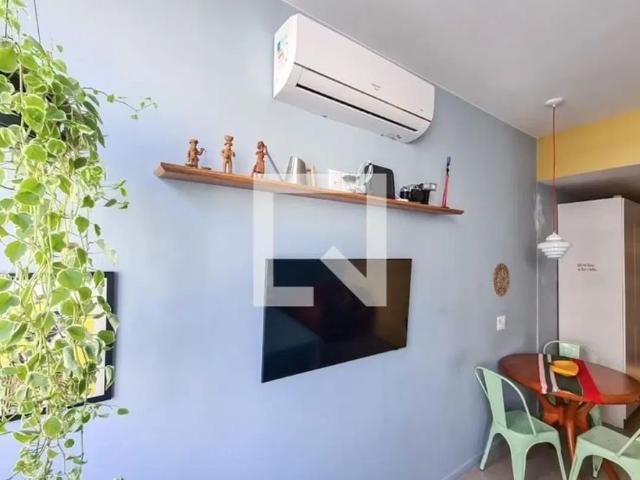 Apartamento para Aluguel Centro, 1 Quarto, 31 m² Rio de Janeiro