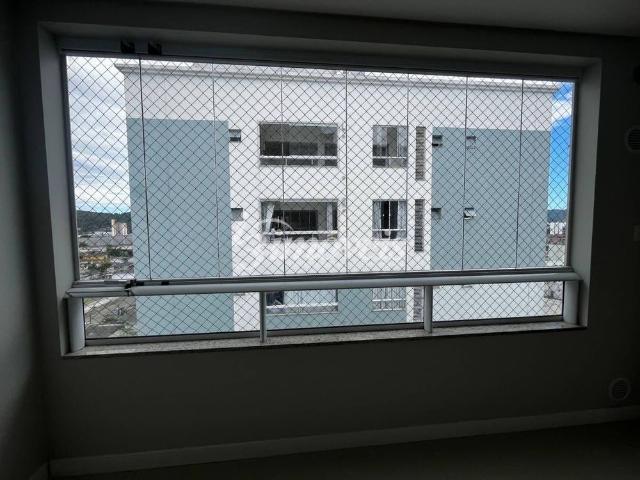 Apartamento Para Aluguel Anual, Com 2 Quartos Sendo 1 Suíte, 2 Vagas de Garagem, No Bairro Tabulei