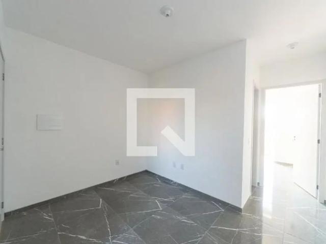 Apartamento para Aluguel Algarve MZ5, 1 Quarto, 35 m² Alvorada