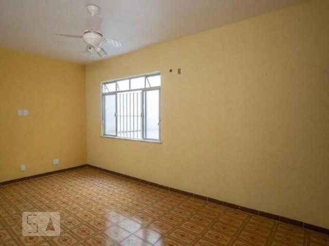 Apartamento para Aluguel Olaria, 2 Quartos, 69 m² Rio de Janeiro