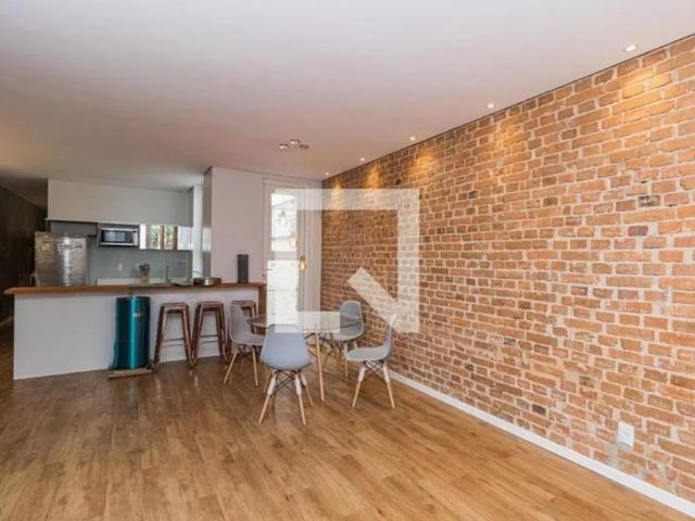 Apartamento para Aluguel Moinhos de Vento, 2 Quartos, 75 m² Porto Alegre