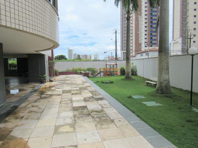 Apartamento para Aluguel no bairro Varjota