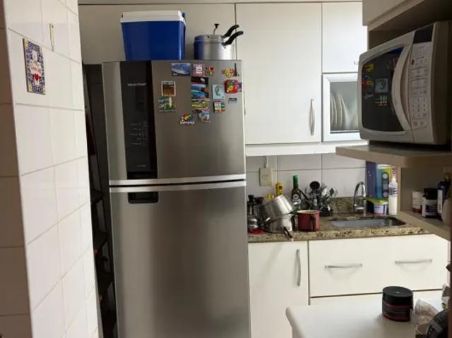 Apartamento para aluguel possui 79 metros quadrados com 2 quartos