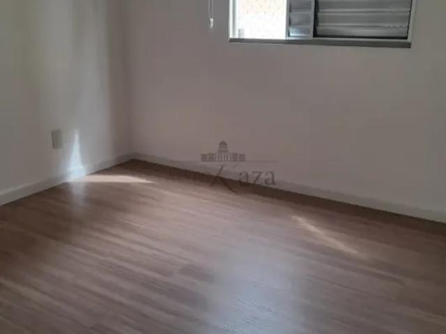 Apartamento para aluguel tem 65 metros quadrados com 2 quartos