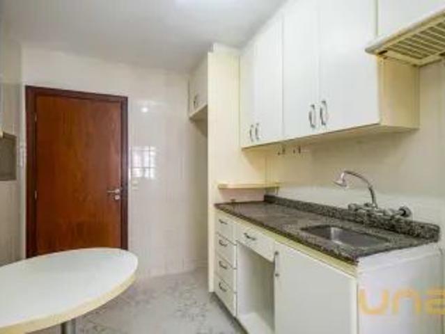 Apartamento para alugar 2 quartos, 49 m² em Cabral, Curitiba Ed. Ana Maria