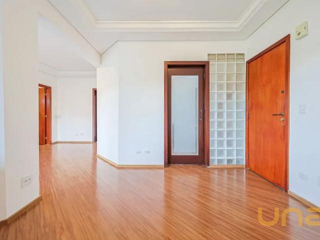 Apartamento para alugar 3 quartos, 130 m² em Cabral, Curitiba