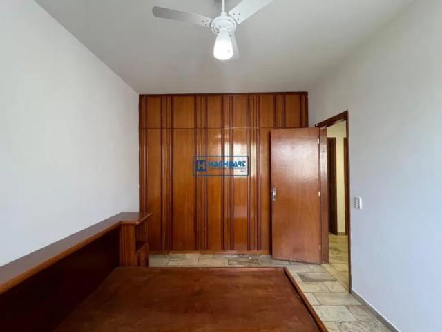 Apartamento para alugar 3 quartos sendo 1 suíte Jardim Camburi Vitória