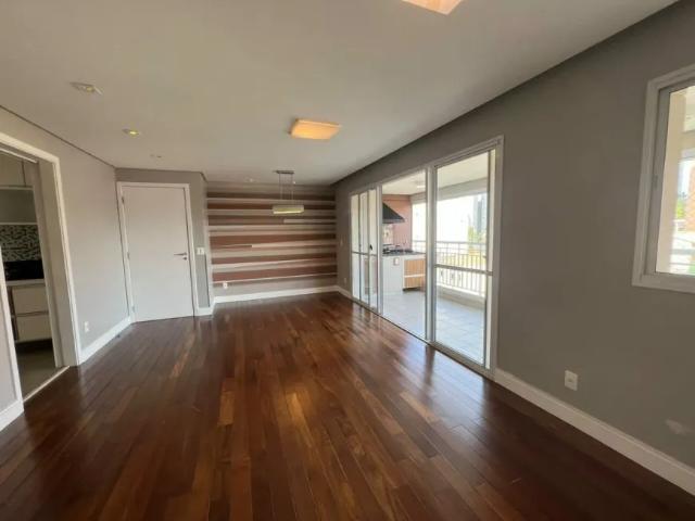Apartamento para alugar com 3 dormitórios de alto padrão no Butantã FL05
