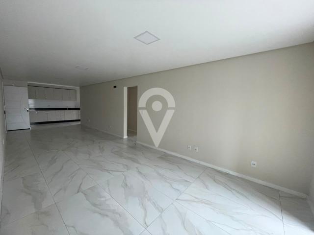 Apartamento para alugar com 3 quartos no bairro Vila Lenzi em Jaraguá do Sul