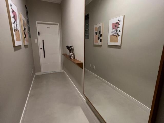 Apartamento para alugar com 3 quartos e 111 m² por R$ 18.000/mês