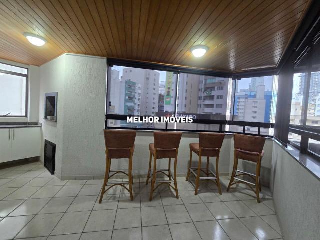 Apartamento para alugar com 3 quartos e 120 m² por R$ 7.000/mês