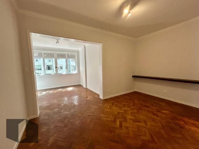 Apartamento para alugar com 3 quartos e 122 m² por R$ 11.000/mês