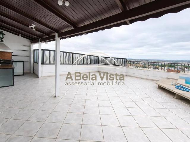 Apartamento para alugar com 3 quartos e 220 m² por R$ 10.000/mês