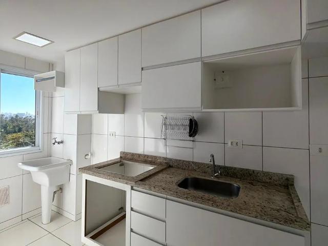 Apartamento para alugar com 3 quartos e 56 m² por R$ 2.000/mês