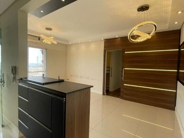 Apartamento para alugar com 3 quartos e 69 m² por R$ 2.500/mês