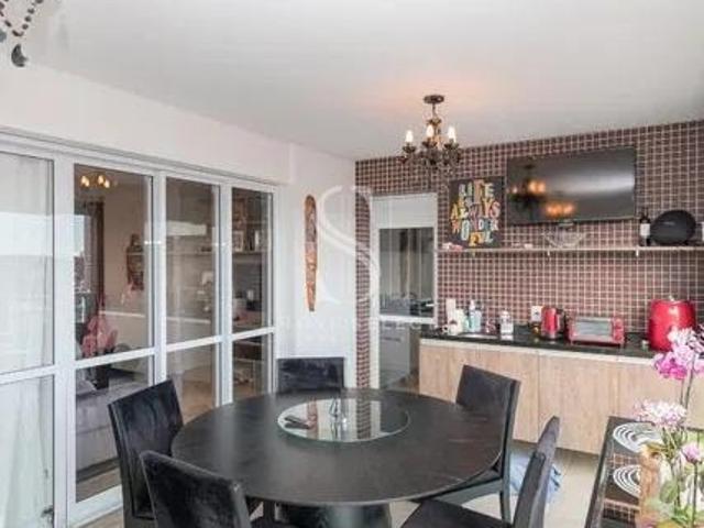 Apartamento para alugar com 3 quartos e 97 m² por R$ 8.000/mês