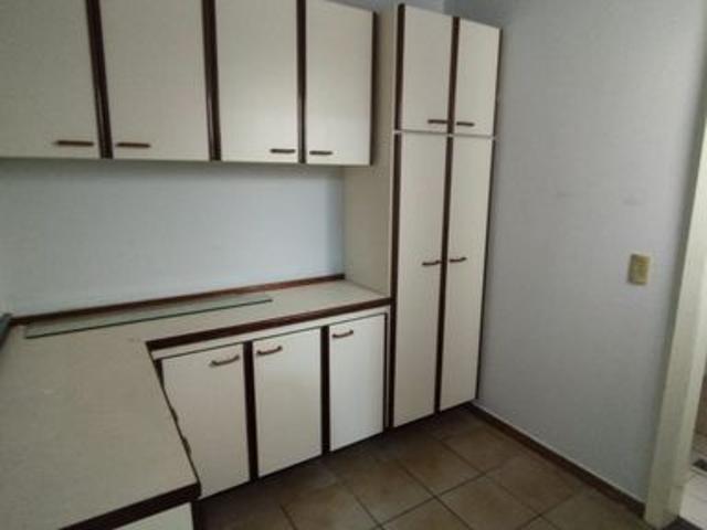 Apartamento para Alugar com 3 quartos, 3 banheiros, 2 vagas e 117m²