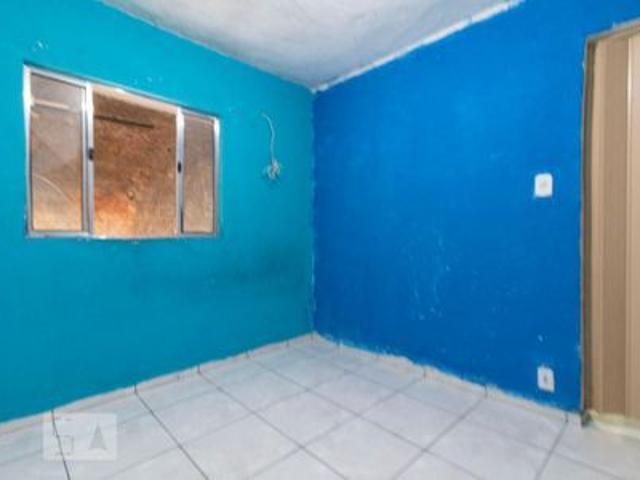 Casa para alugar com 40m², 1 quarto e 1 vaga