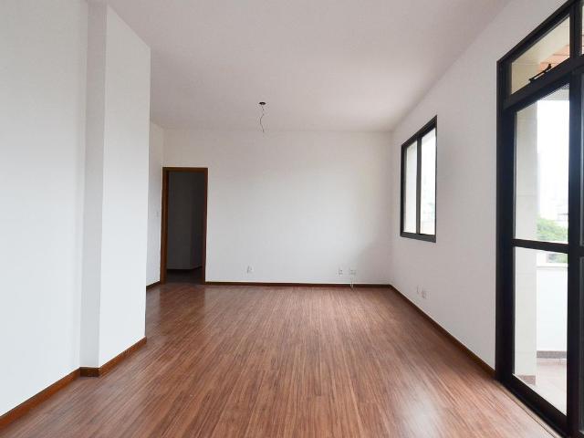 Apartamento para alugar com 121m², 4 quartos e 2 vagas