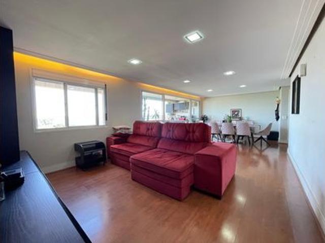 Apartamento para alugar com 134m², 4 quartos e 2 vagas