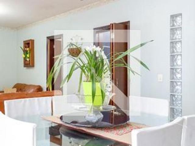 Apartamento para alugar com 130m², 3 quartos e 2 vagas