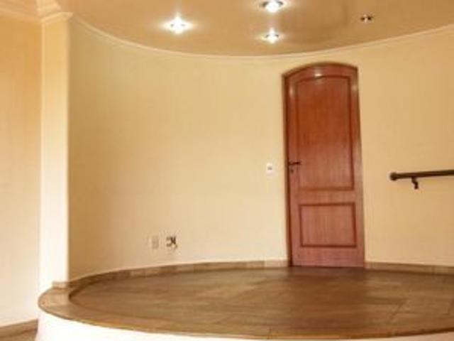 Apartamento para alugar com 140m², 3 quartos e 2 vagas