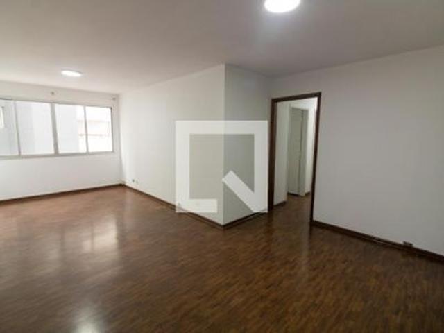 Apartamento para alugar com 142m², 4 quartos e 1 vaga