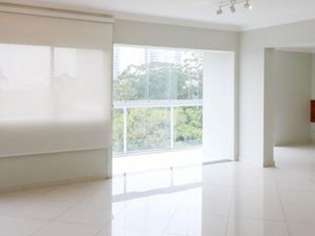 Apartamento para alugar com 160m², 4 quartos e 1 vaga