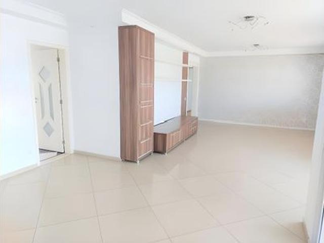 Apartamento para alugar com 175m², 4 quartos e 3 vagas