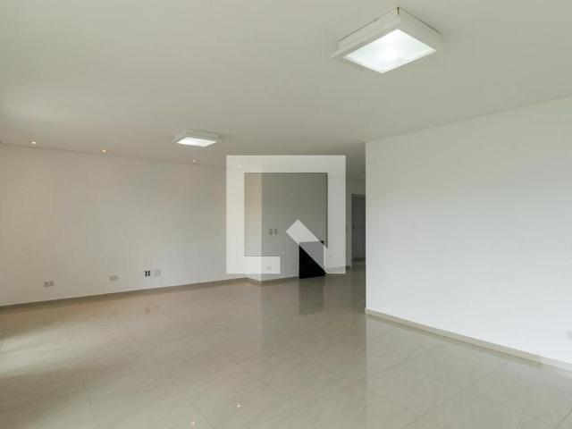 Apartamento para alugar com 187m², 4 quartos e 2 vagas