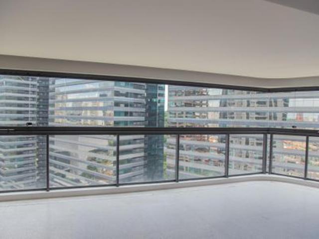 Apartamento para alugar com 196m², 3 quartos e 3 vagas