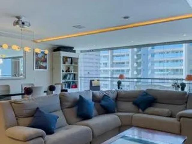 Apartamento para alugar com 197m², 4 quartos e 3 vagas