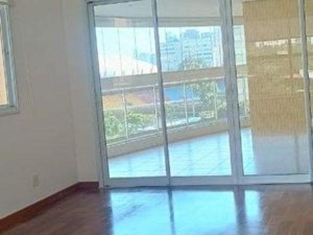 Apartamento para alugar com 197m², 3 quartos e 3 vagas